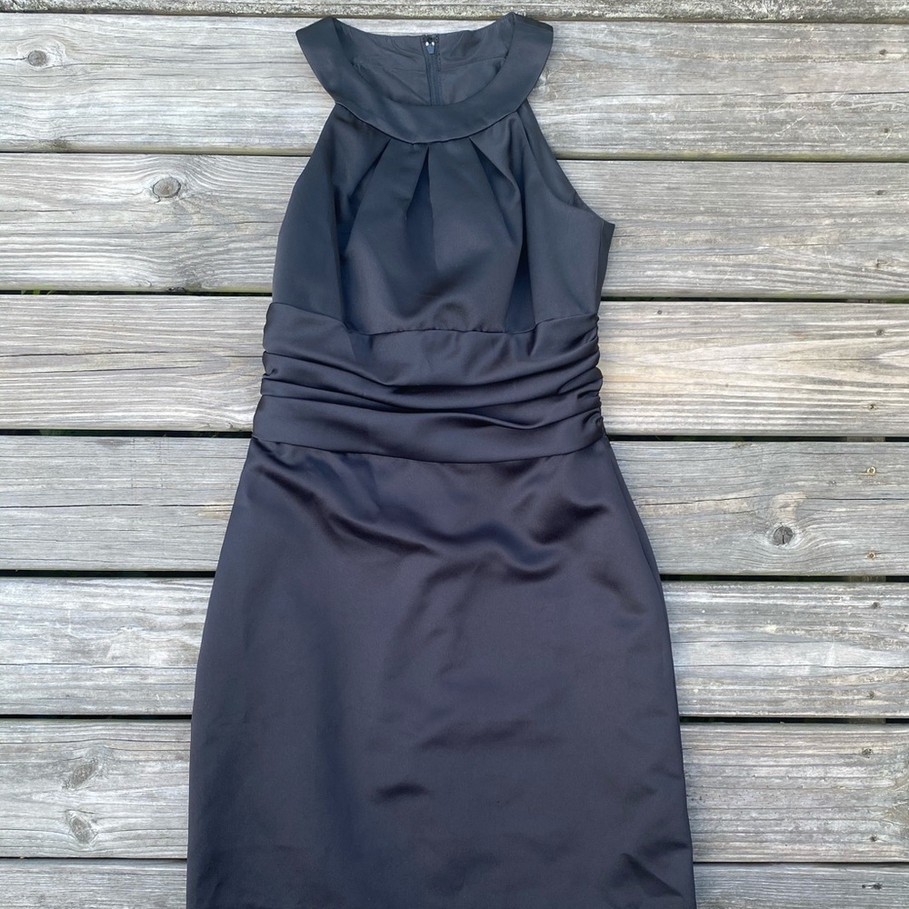 David’s Bridal black formal gown sleeveless ruched dress waist back zipper
